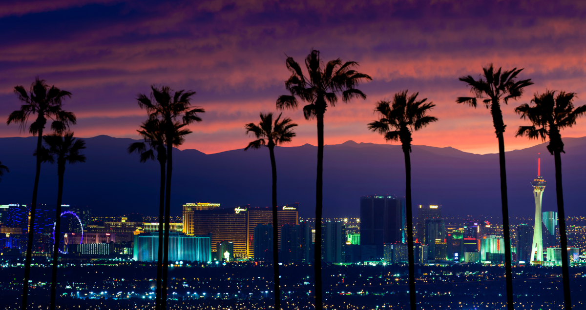 picture of Las Vegas at night